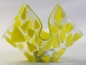 Preview: Glas-Windlicht für Teelicht,gelb auf klar,Höhe ca. 10 cm,Durchmesser ca. 15 cm,gefertigt in unserem eigenen Atelier,Art.Nr. FW16.Carmen Harusta,Glasinsel ®,Göttingen,Deutschland. (Abb. 2).