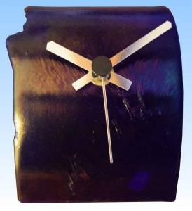 Table clock,dark blue,iridescent,branch applications,ca. 7 x 8,5 x 12,5 cm