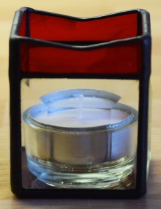 Tea light holder,stained glass,tiffany technique,dark red,opalescent,with square bevels,clear,size 5,5 x 5,5 x 7,5 cm,manufactured in our own atelier,item number 10027-A.Carmen Harusta,Glasinsel ®,Goettingen,Germany.
