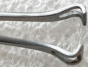 Preview: Halteschere für Glasperle,Edelstahl,Länge ca. 18 cm