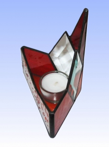 Tea light holder,stained glass,tiffany technique,red,orange,with diamond bevels,height ca. 14,5 cm,manufactured in our own atelier,item number 10028-R.Carmen Harusta,Glasinsel ®,Goettingen,Germany.