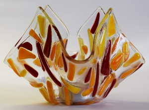 Glass tea light holder,red and orange on clear,height ca. 10 cm,diameter ca. 15 cm,manufactured in our own studio,item number FW14.Carmen Harusta,Glasinsel ®,Göttingen,Germany. (image 2).