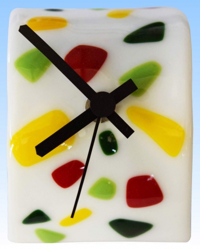 Table clock,white,yellow,light green, dark green,red, ca. 7 x 7,5 x 12,5 cm