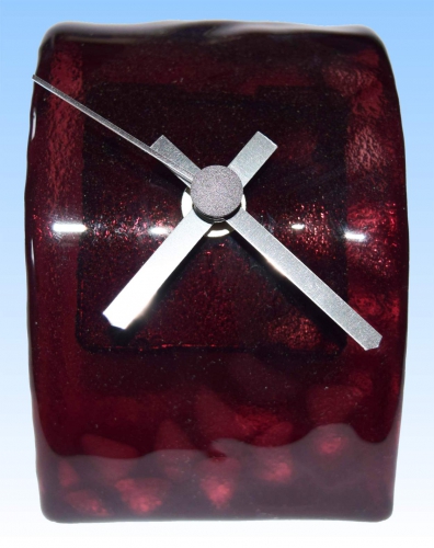Table clock,dark lilac,triangular leaf applications,ca. 7 x 7,5 x 12,5 cm