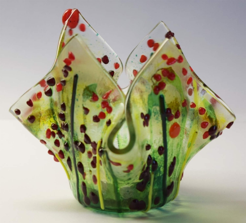 Glas-Windlicht für Teelicht,grün,rot,orange und gelb auf klar,Höhe ca. 10 cm,Durchmesser ca. 15 cm,gefertigt in unserem eigenen Atelier,Art.Nr. FW1.Carmen Harusta,Glasinsel ®,Göttingen,Deutschland. (Abb. 2).