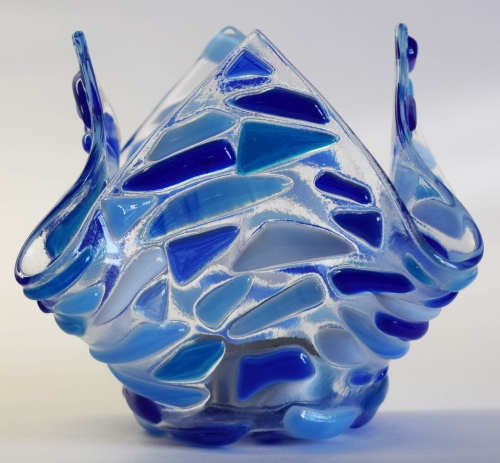 Glass tea light holder,blue.light blue,turquoise blue,white on clear,height ca. 10 cm,diameter ca. 15 cm,manufactured in our own studio,item number FW8.Carmen Harusta,Glasinsel ®,Göttingen,Germany. (image 1).