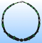 Collier mit Glasperlen,Unikat," Grün und Schwarz ",Länge ca. 50 cm